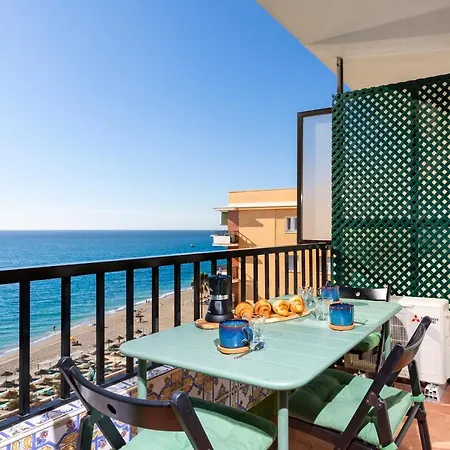 Apartment Fantastico Apartamento A Pie De Playa By Renthas